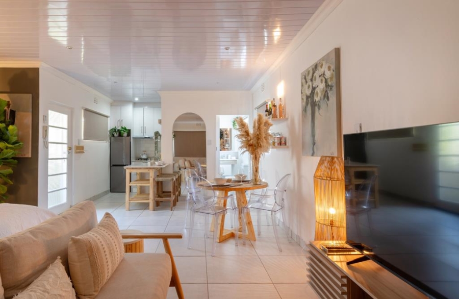 To Let 0 Bedroom Property for Rent in Green Point Western Cape